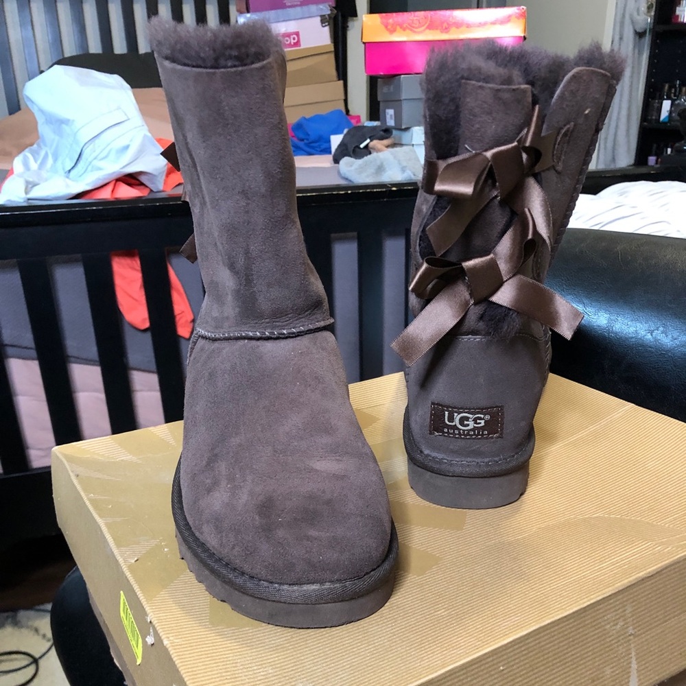 Ugg boots with bailey bow